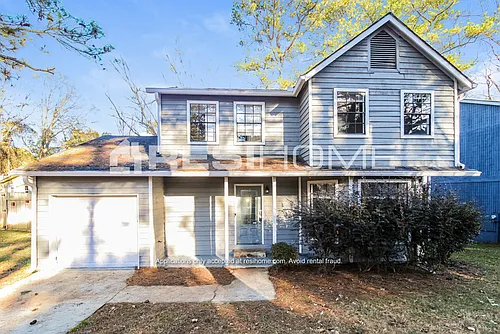 915 Mainstreet Lake Dr Photo 1