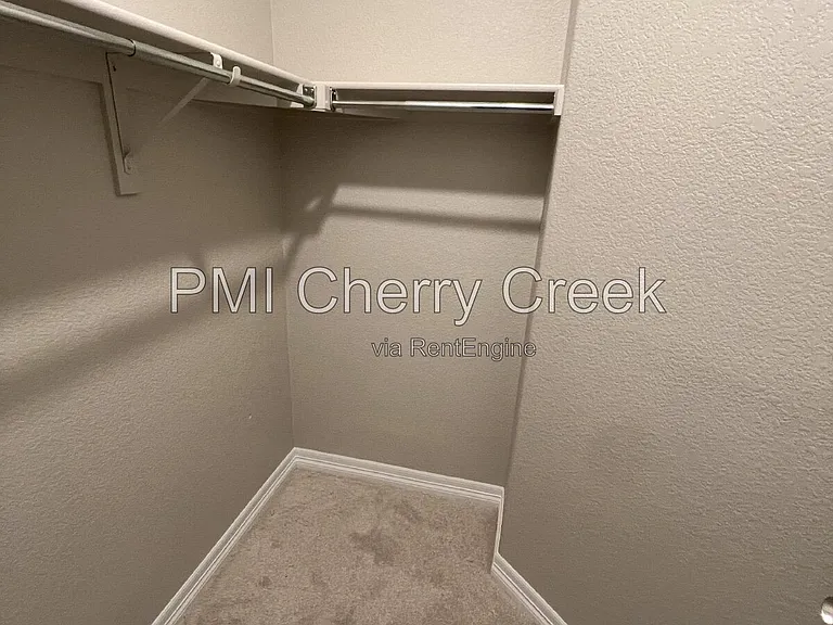 9256 Kornbrust Dr — Photo 38