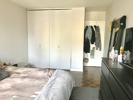 Rented by Compass | media 24