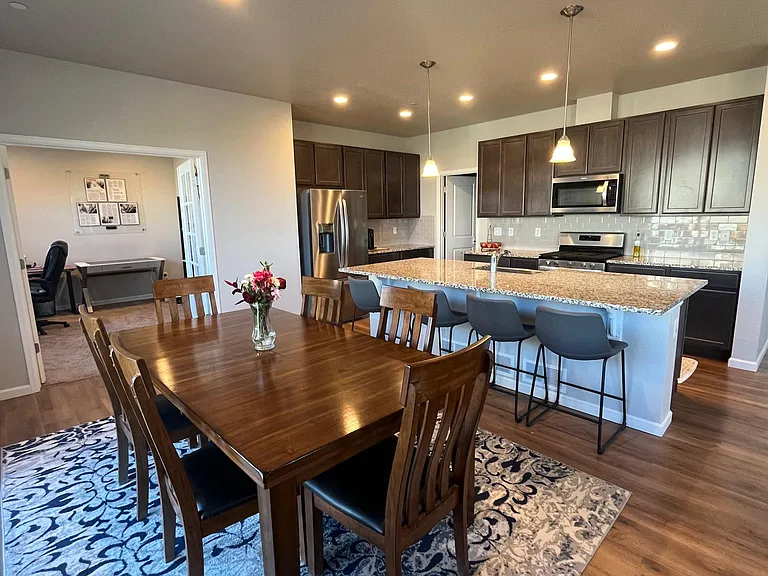 Gas range, tons of cabinet storage and a walk in pantry