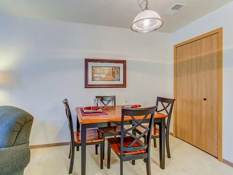 8160 Sunset Ln — Photo 2
