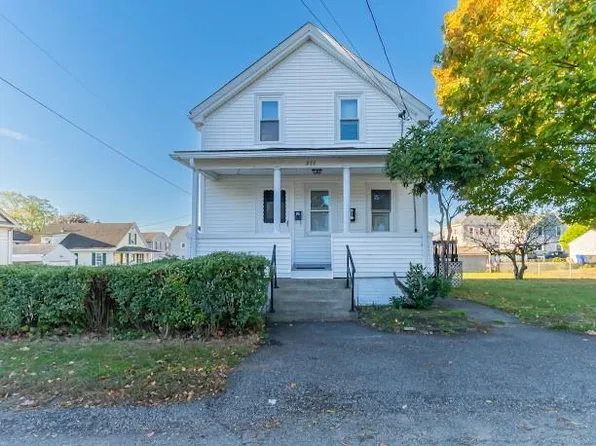 277 Mauran Ave, East Providence, RI 02914