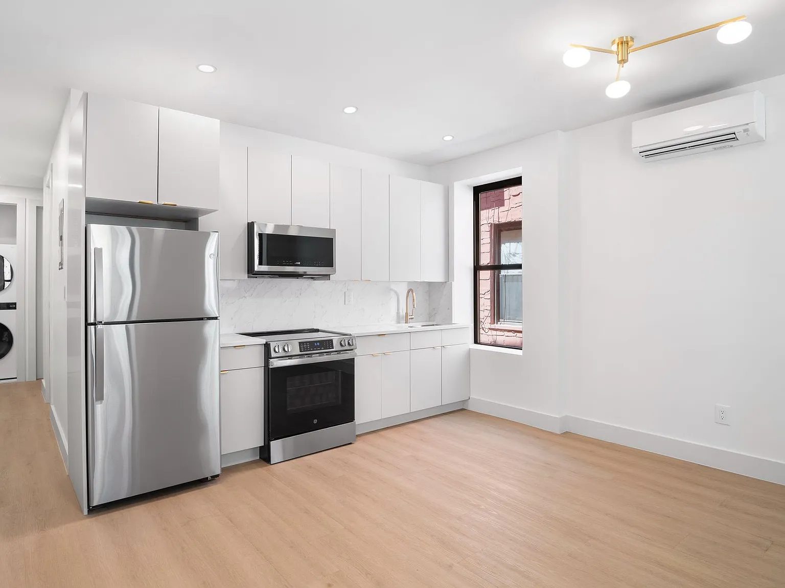 972 Montgomery Street — Photo 1