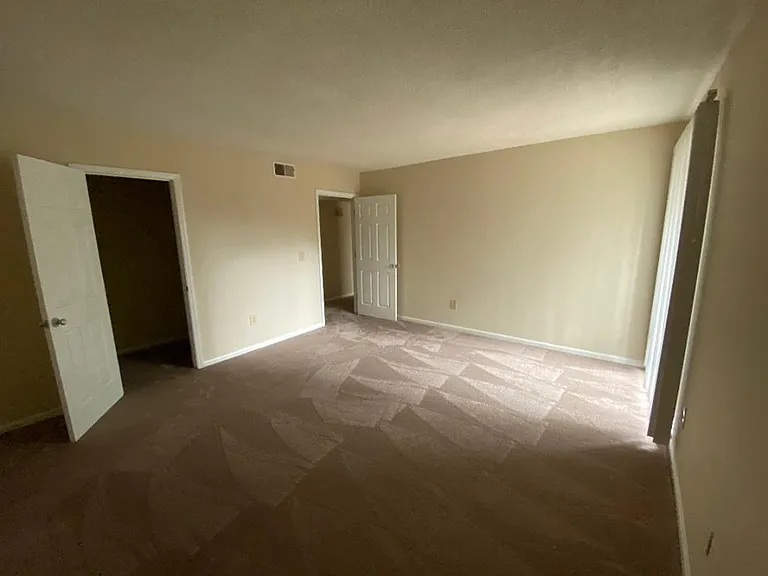 Richland Terrace — Photo 9
