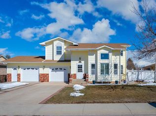 610 Englewood Ct, Spearfish, SD 57783