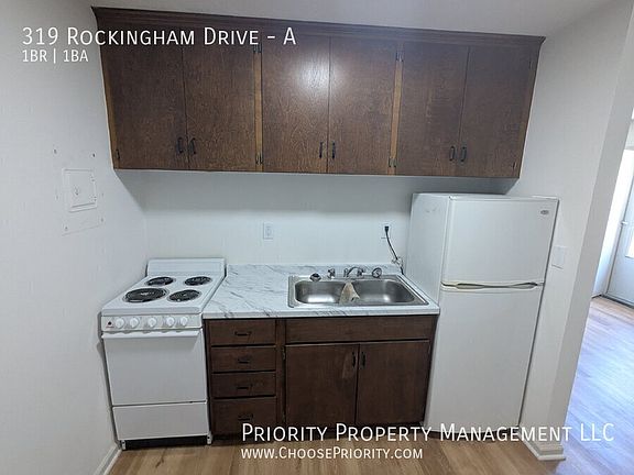 4th image of 319 Rockingham Dr #A