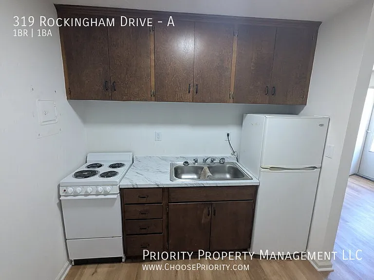 319 Rockingham Dr #A — Photo 4