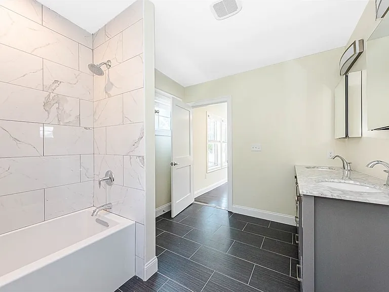 120 Jerome St #121 — Photo 27
