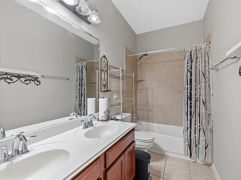 9906 Taylor Springs Ln — Photo 23