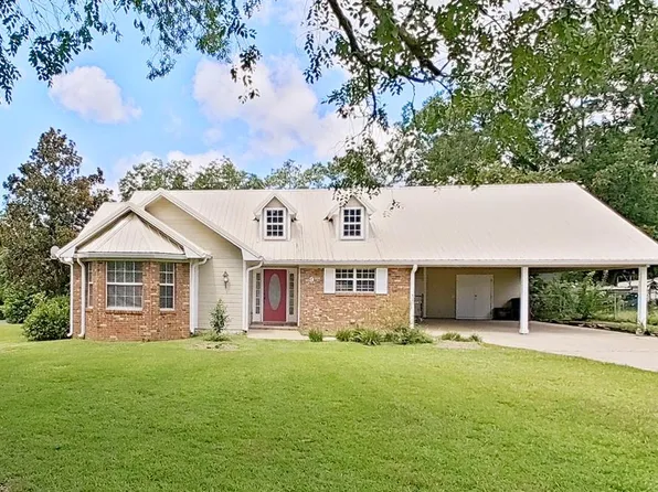 9 25th St NE, Cairo, GA 39828