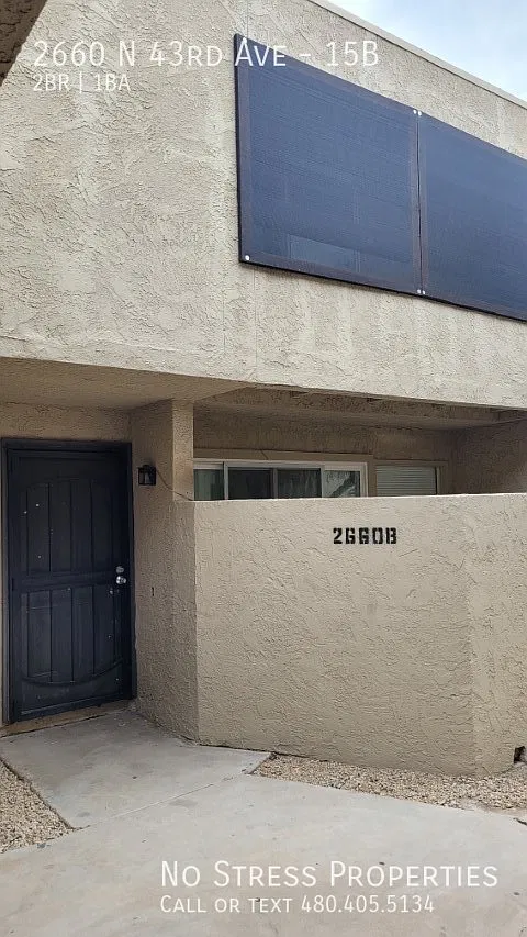 2 Bed Condo at 43rd Ave and Thomas! — Photo 1