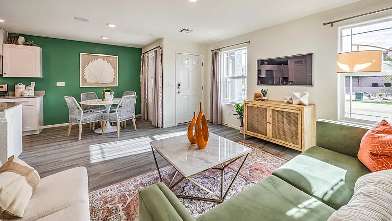 Newer 3-Bedroom, 2-Bath Townhouse with Poolside Location — Photo 3