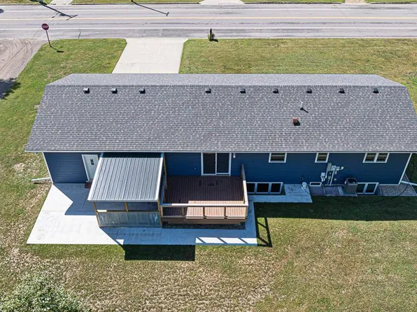 306 W 4th St, Minneota, MN 56264