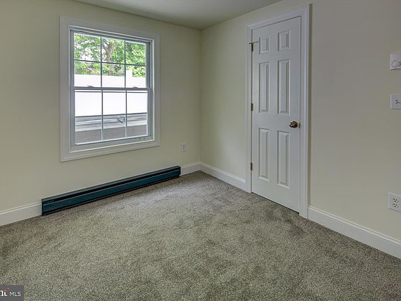 2nd image of 711 Ellen Dr