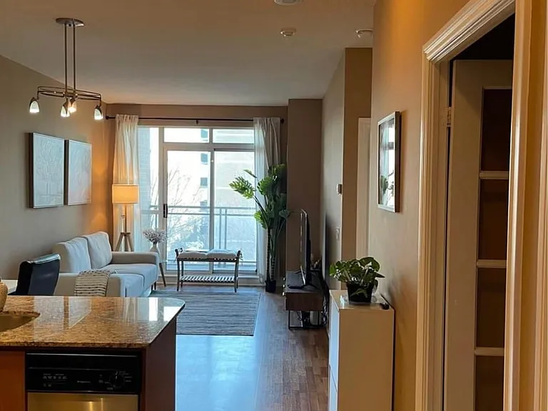319 Merton St #507 — Photo 7