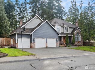 421 SW 335th St, Federal Way, WA 98023