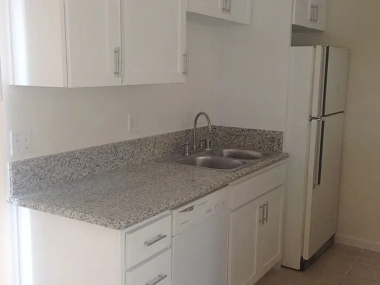 3975 Arizona St — Photo 13