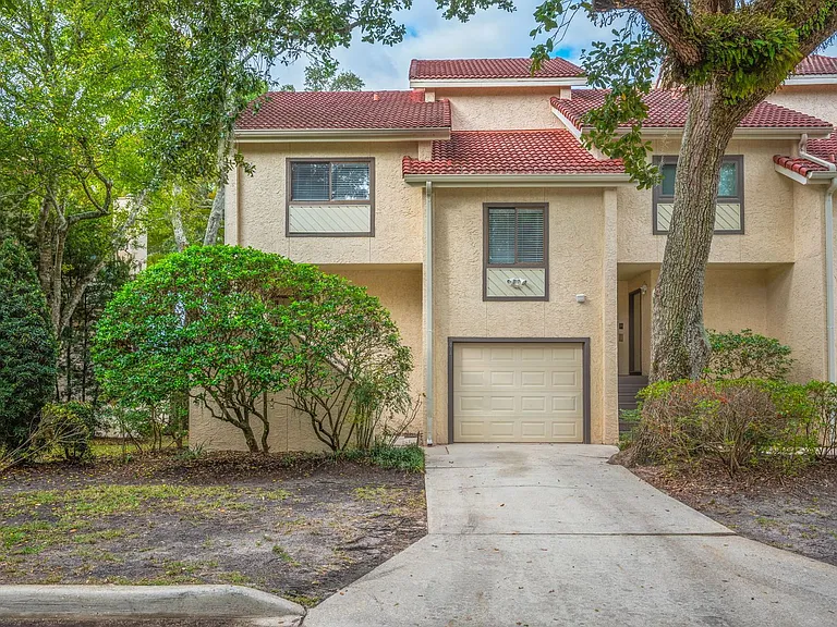 41 Marina Cove Dr — Photo 1