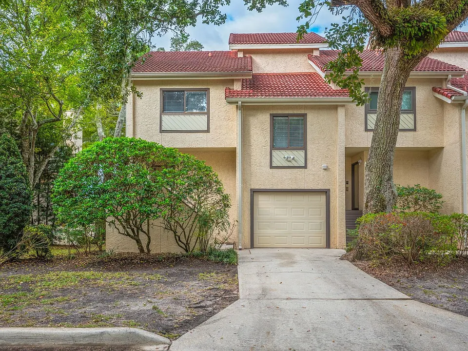 41 Marina Cove Dr
