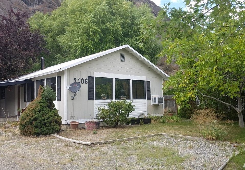 1st image of 2106 Summit Dr