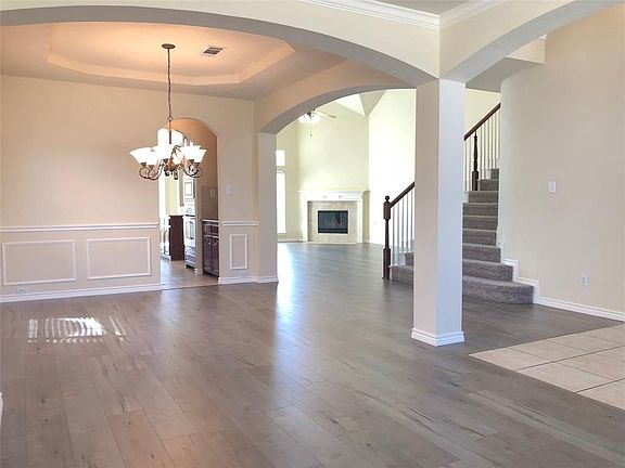 2nd image of 11375 Cedar Springs Dr