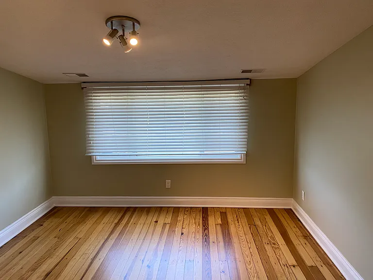 511 N Pine St #3 — Photo 3