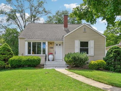 1322 N President St, Wheaton, IL, 60187