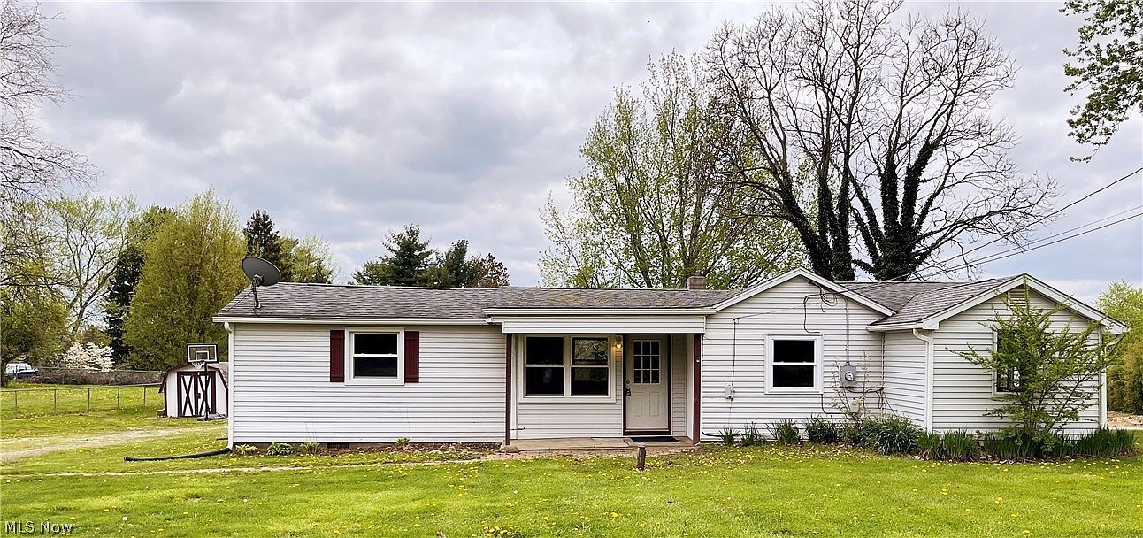10420 Strausser St NW, Canal Fulton, OH 44614 Zillow