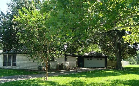 2nd image of 445 N Amherst Dr