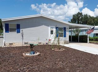 550 Saint Johns Rd, Tavares, FL 32778