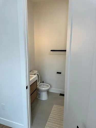 1072 Rachel St Photo 1