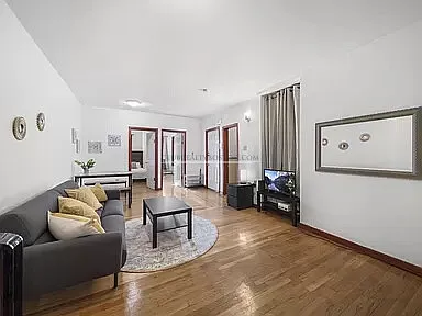 3 bed, 1.0 bath, $4,000 — Photo 2