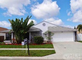21035 Rustlewood Ave, Boca Raton, FL 33428