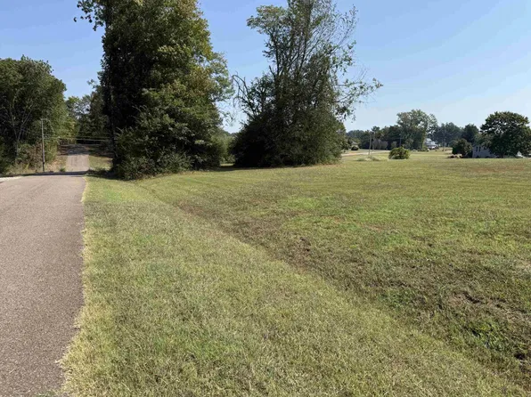 0 Tennessee River Ln, Savannah, TN 38372
