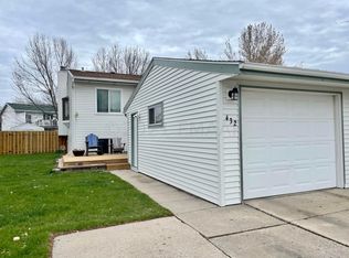 432 22nd St E, West Fargo, ND 58078