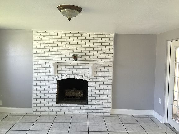 5th image of 903 Westwood Dr