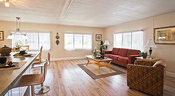 (Virtually Staged/Renovated)