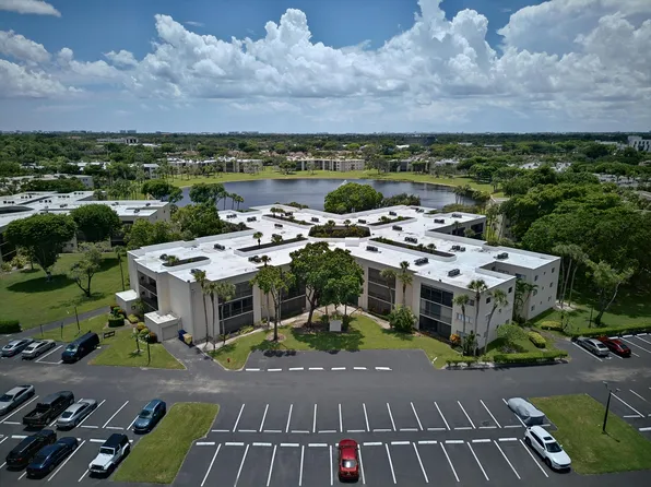 5190 LAS VERDES Circle #214, Delray Beach, FL 33484