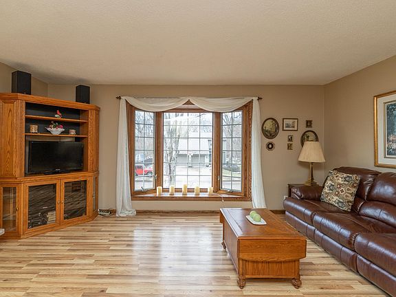 5th image of 6055 Scenic Rd