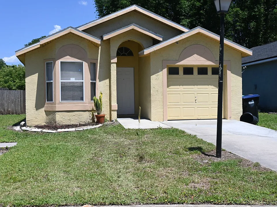 1513 Rivers Edge Dr