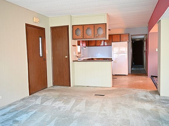 4th image of 281 Chauncey Walker St Lot 86-B