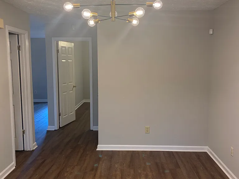 8332 Grand Oak Ct — Photo 5