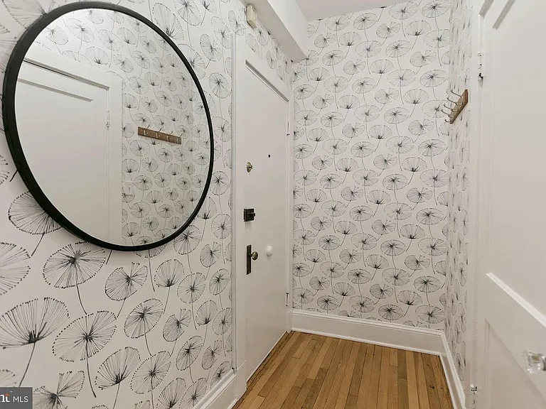 1705 Lanier Pl NW #304 — Photo 3