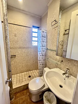 Rented by Joysun Realty LLC | media 9