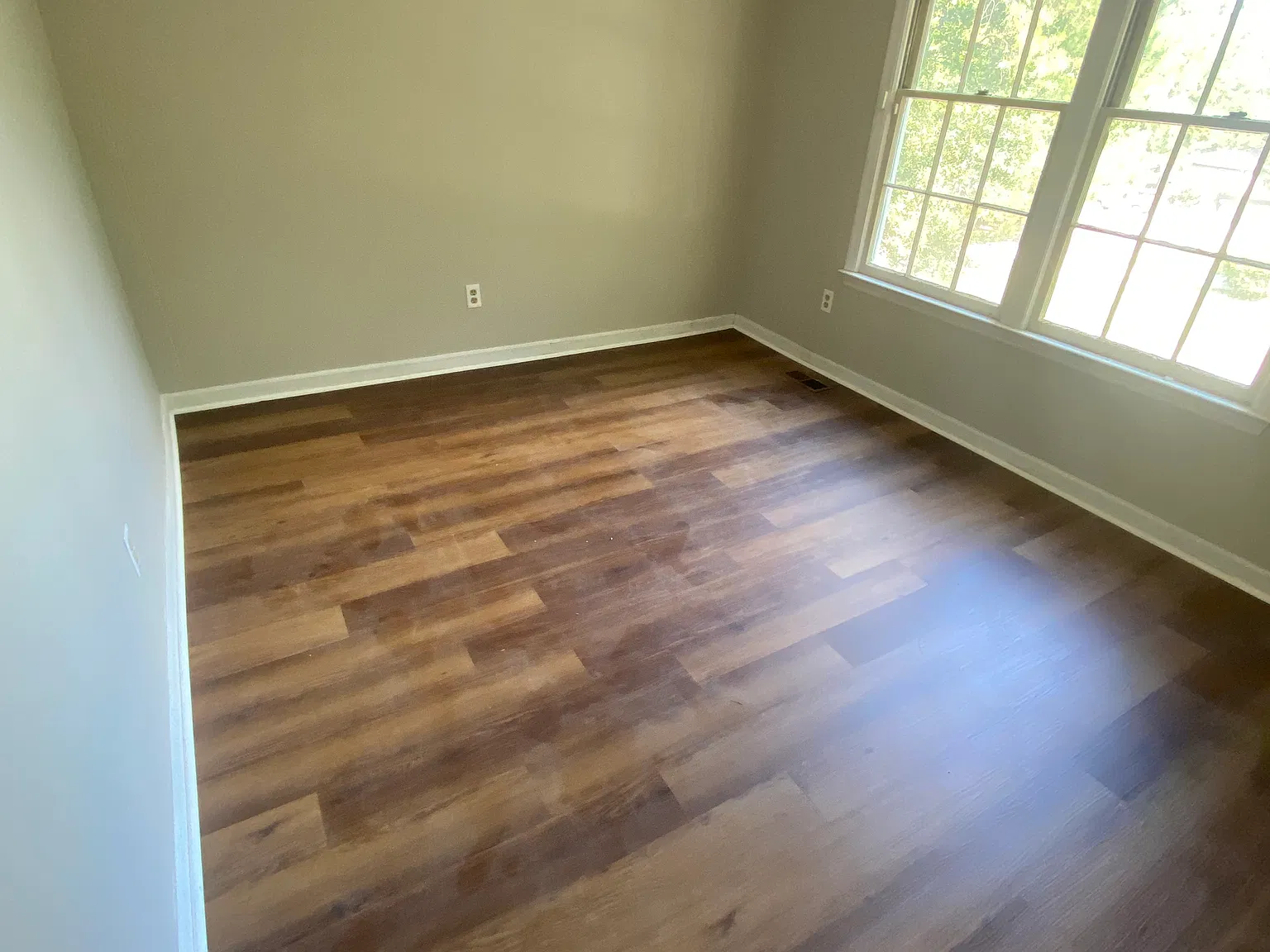 2 bed, 1.5 bath, $1,370 — Photo 1