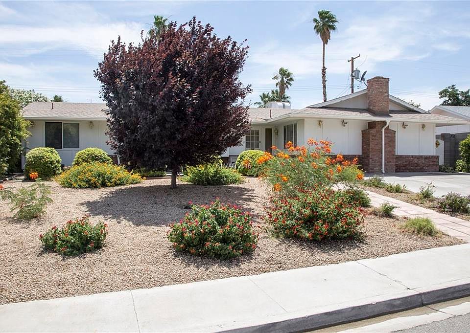 1st image of 3969 Sorrento Way