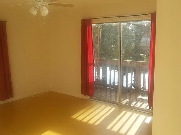 5th image of 240 W Canal Dr