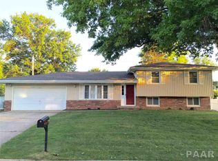 904 Park Ln, Lacon, IL 61540