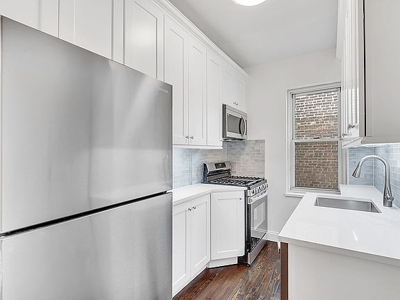 3rd image of 515 E 89th St APT 6H