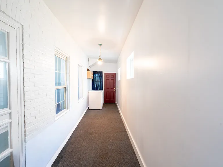 314 W Main St — Photo 3